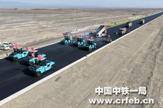 “一局路面”品牌示范引領  無人智能攤壓...